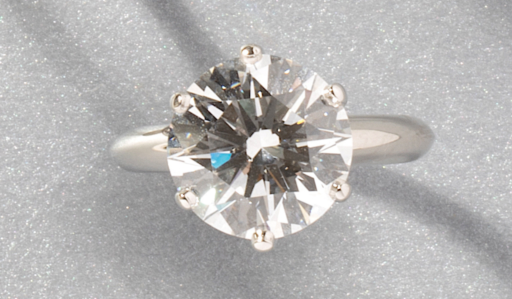 Buy Geometric Diamond and Platinum Finger Ring Online | ORRA