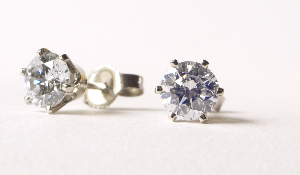 sell diamond earrings
