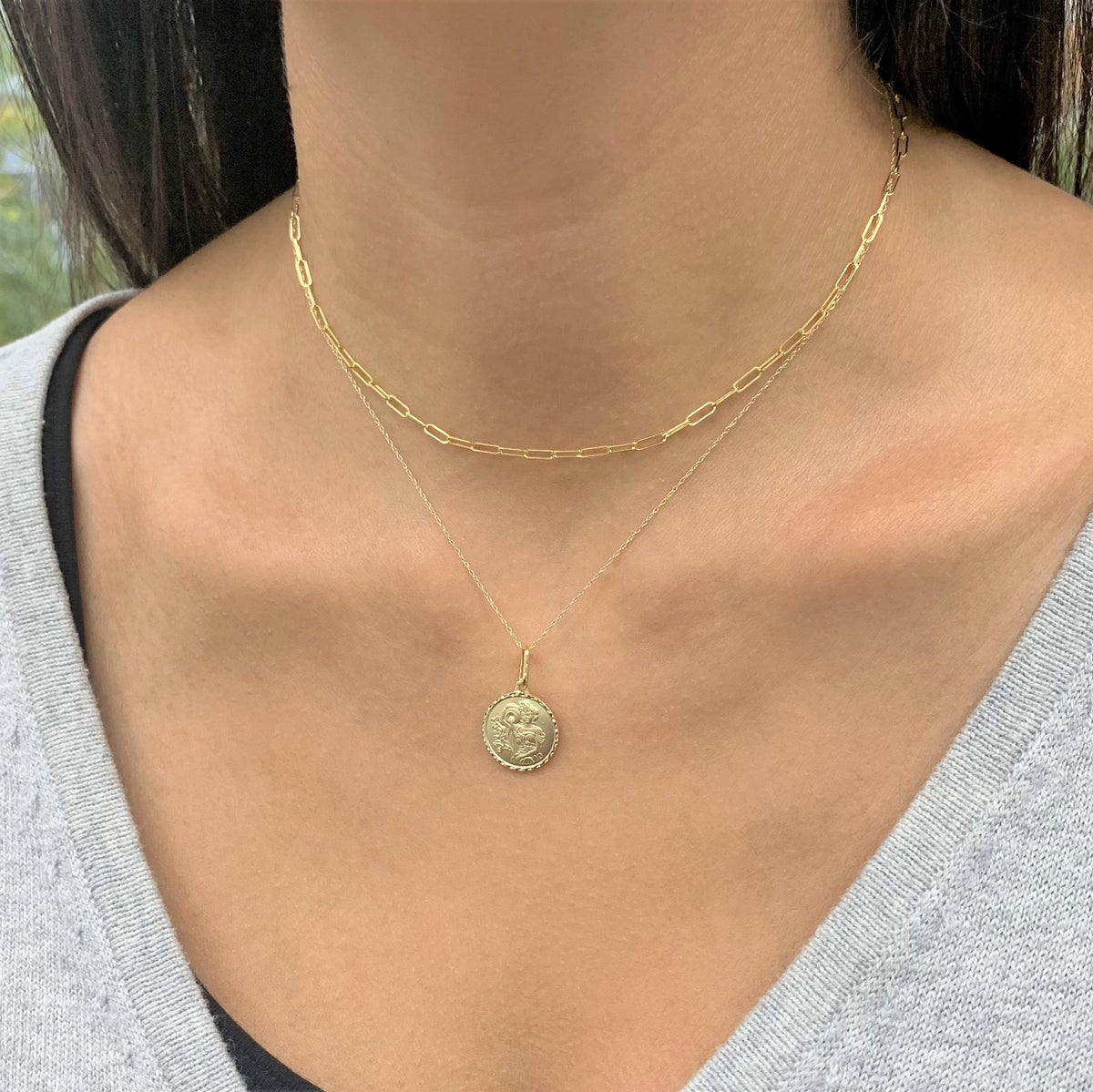 Zodiac Aquarius Necklace in 14K Yellow Gold