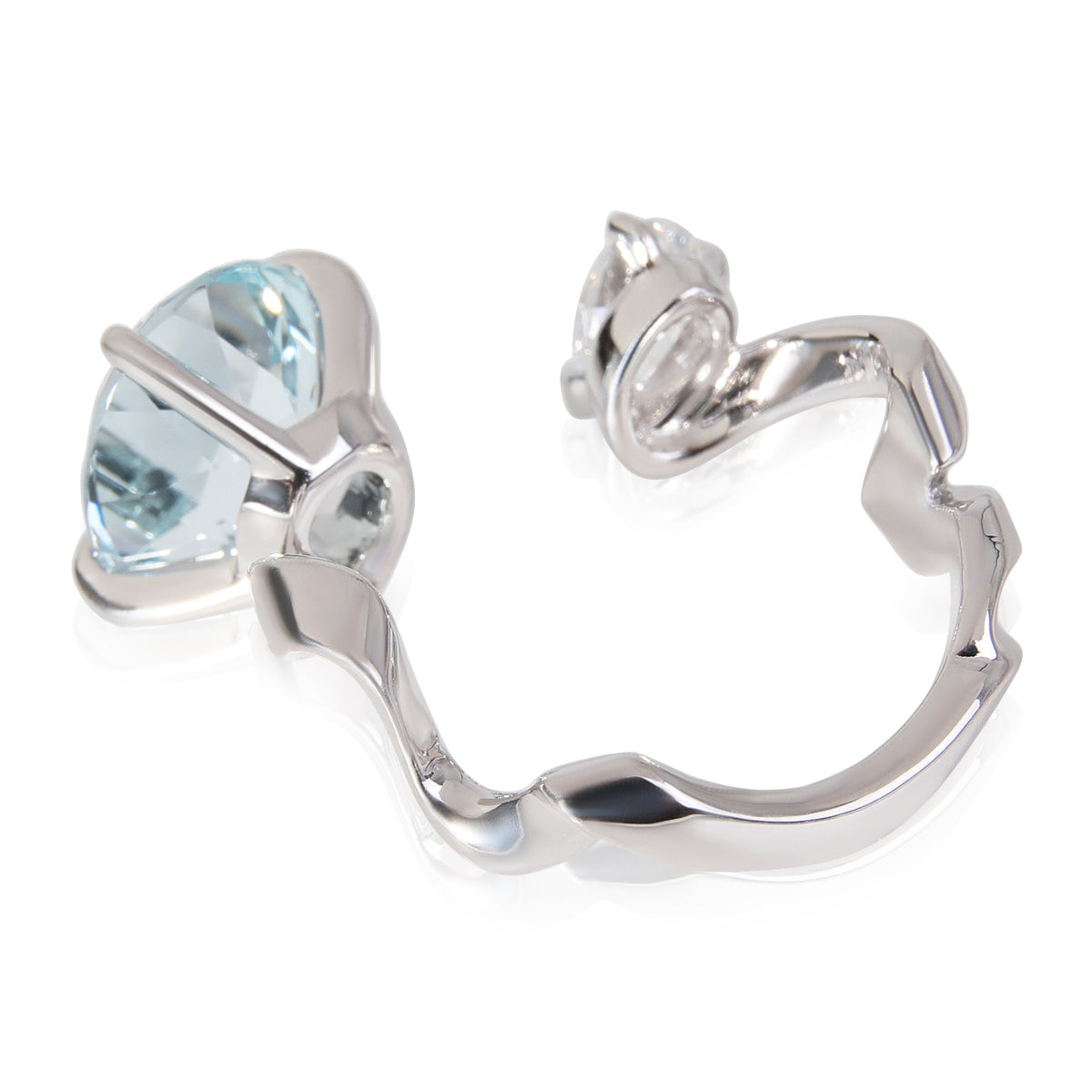 ama Precieuse Diamond Aquamarine Ring in 18k White Gold D VS1 0.33 CTW