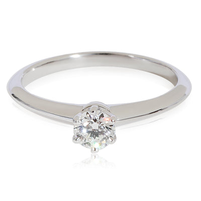 Diamond Solitaire Ring in Platinum H VS1 0.26 CTW