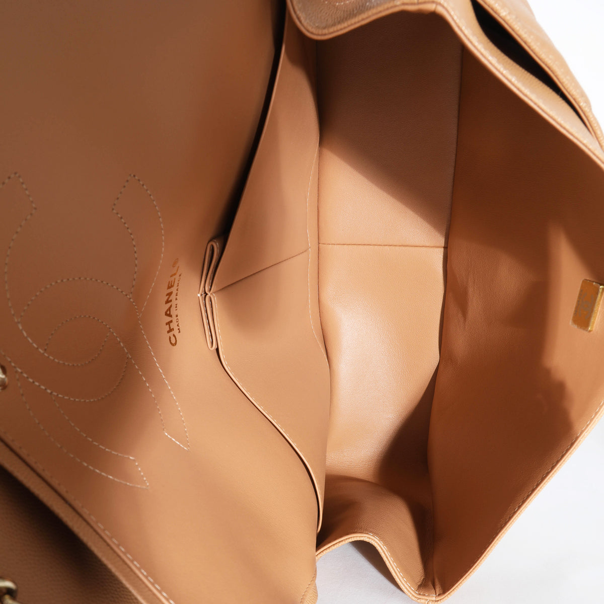 21P Caramel Caviar Jumbo Classic Double Flap Handbag