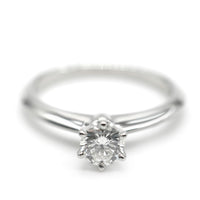 Solitaire Diamond Engagement Ring in Platinum I VS1 0.4 CTW