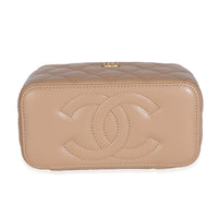 22B Beige Quilted Lambskin Small Pearl Crush Vanity Case With Chain