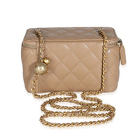 22B Beige Quilted Lambskin Small Pearl Crush Vanity Case With Chain