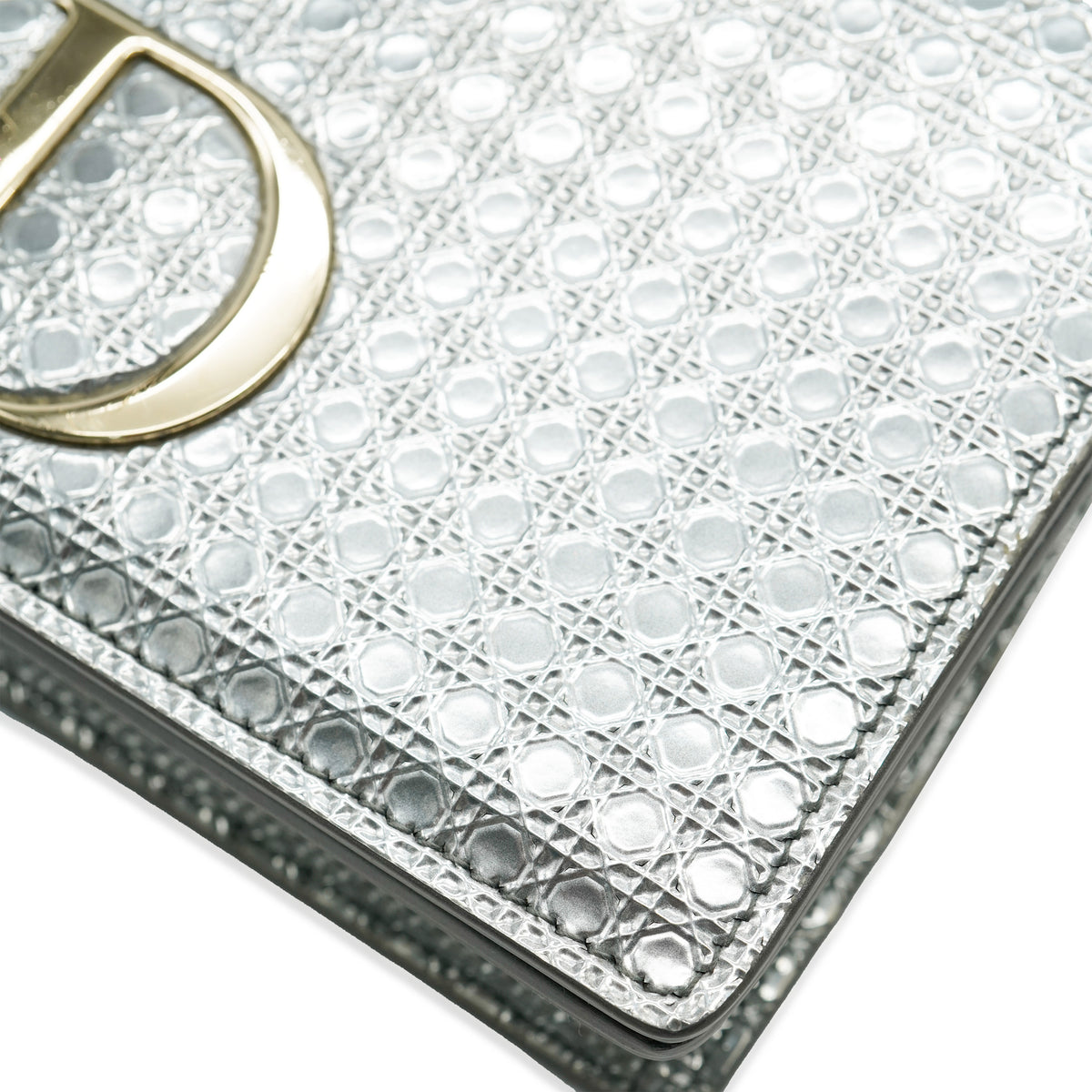 Silver Metallic Patent Micro Cannage 30 Montaigne 2 in 1 Pouch