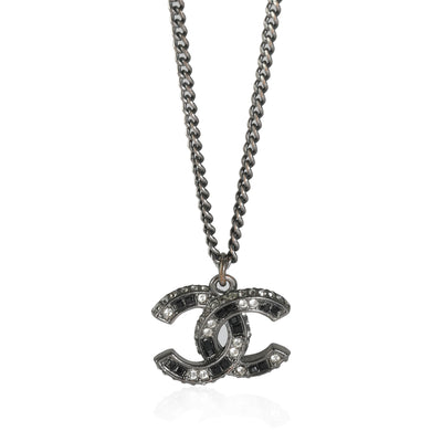 2016 Black & White Strass CC Pendant in Ruthenium