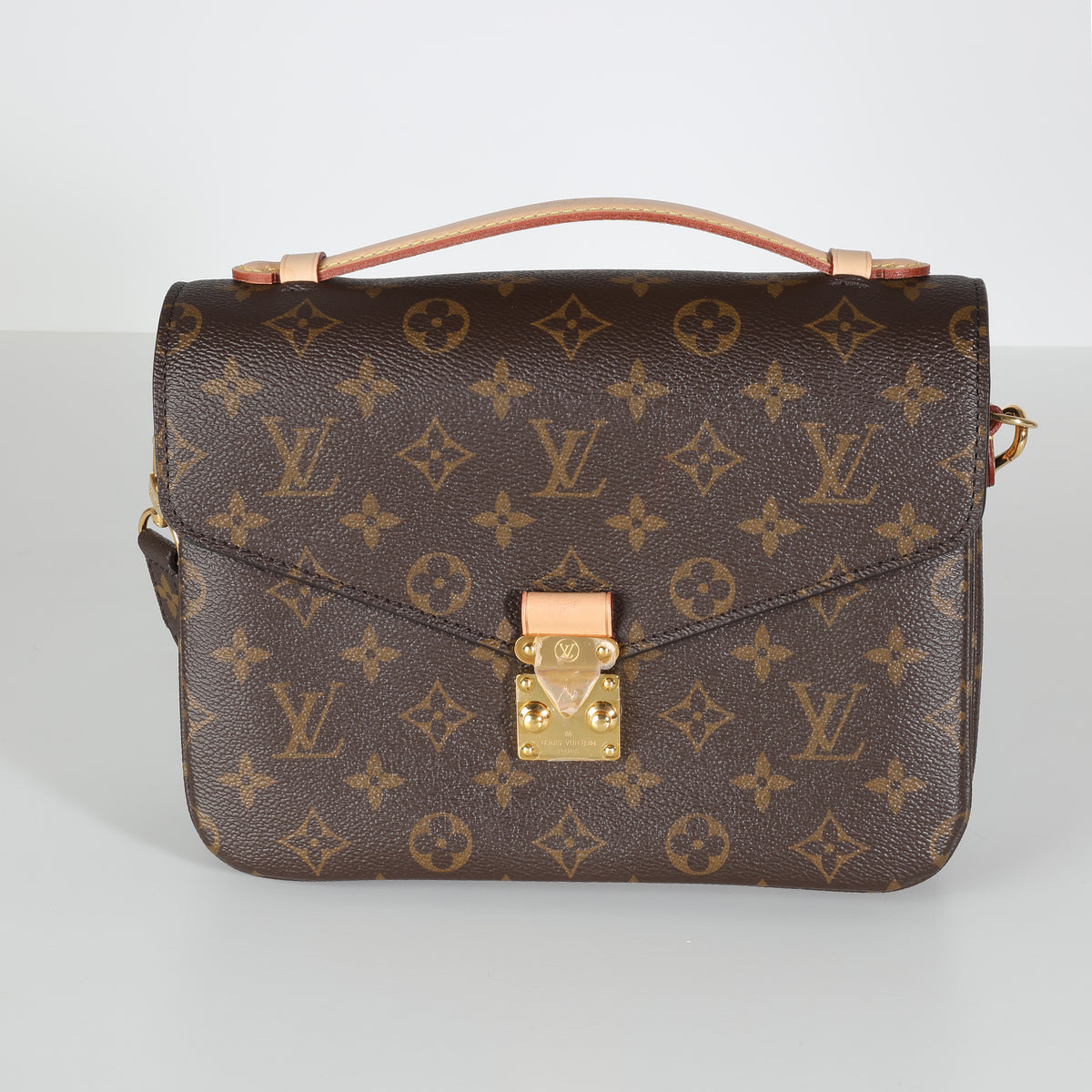 Monogram Canvas Pochette Metis