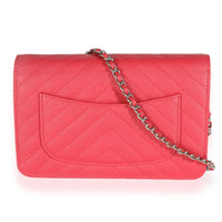 18C Red Chevron Caviar Wallet On Chain