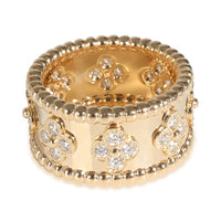 Perlee Clovers Ring, Medium Model in Yellow Gold 0.71 CTW