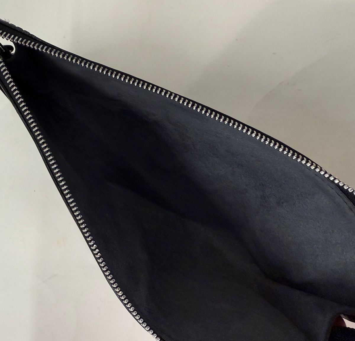 Black Epi Pochette Accessoires