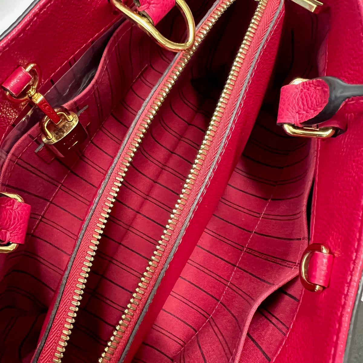 Dahlia Monogram Empreinte Montaigne BB