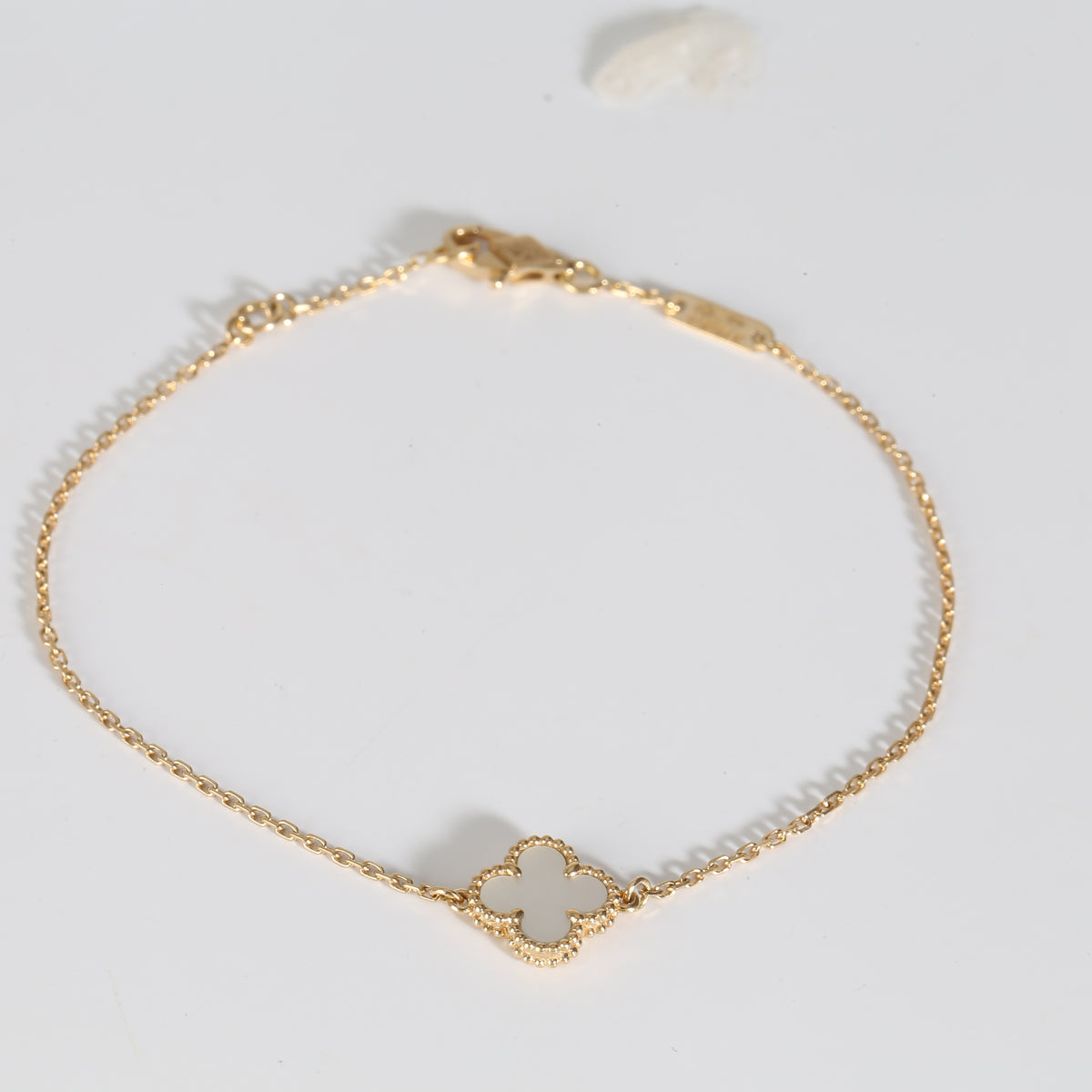 Alhambra Mother Of Pearl Bracelet in 18k Yellow Gold