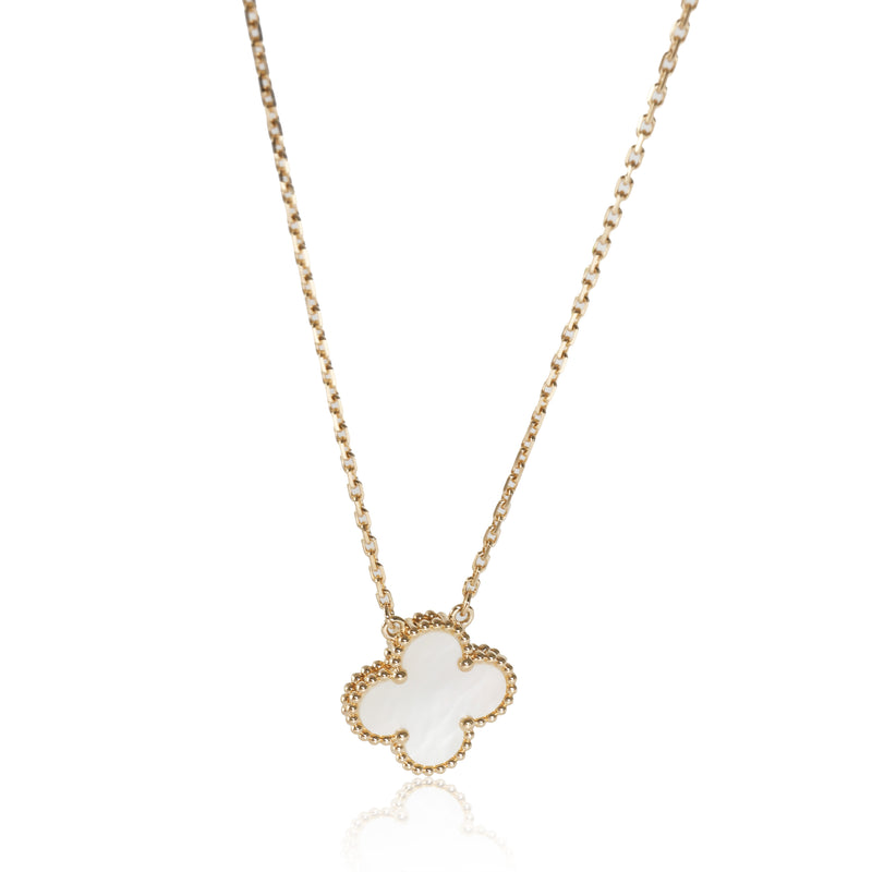 Alhambra Mother Of Pearl Pendant in 18k Yellow Gold