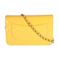 23A Yellow Quilted Patent Classic Wallet On Chain