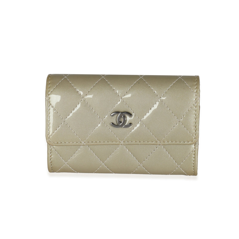 13C Grey Quilted Patent Card Case