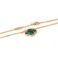 Alhambra Malachite Pendant Necklace In 18K Yellow Gold