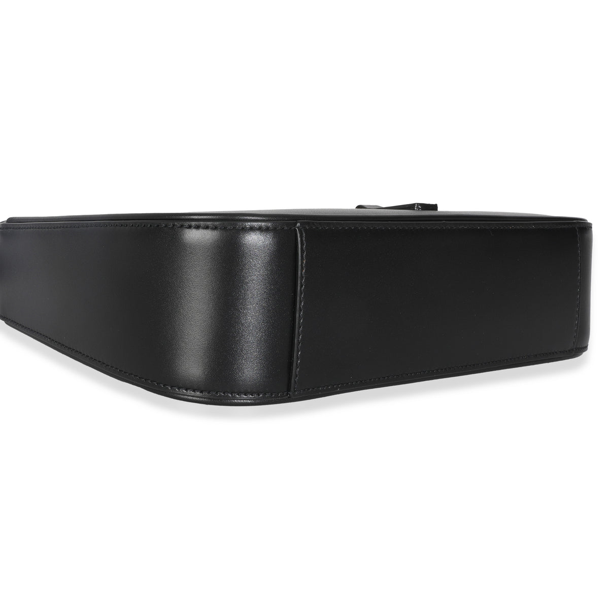 Saint Laurent Black Smooth Leather Le 5 a 7 Hobo Handbag clasp