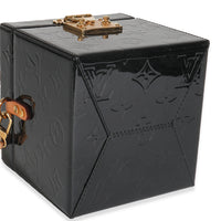 Louis Vuitton Black Monogram Vernis Bleecker Box Handbag clasp