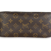 Monogram Canvas Looping MM