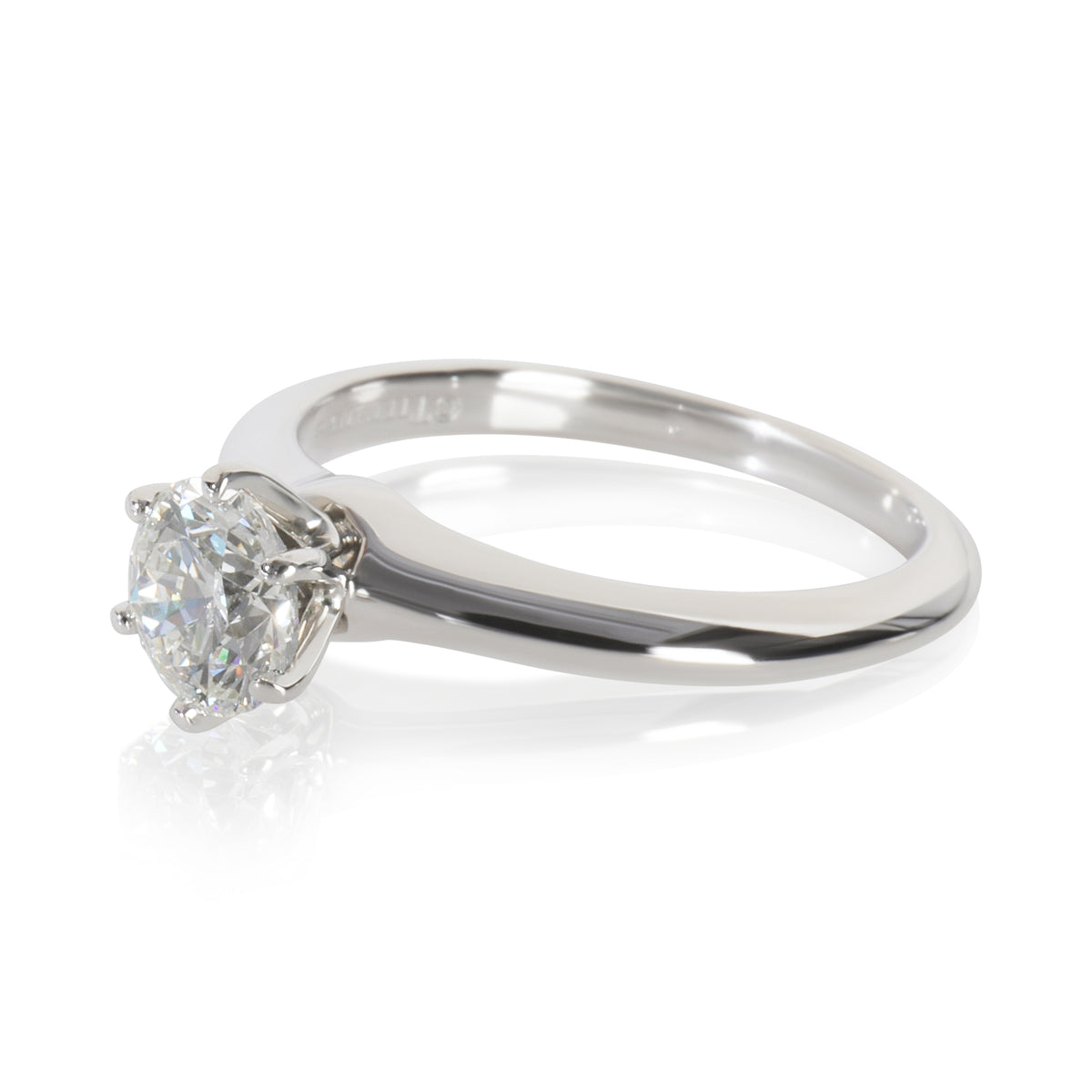 0.86 ct Round Brilliant Diamond Engagement Ring