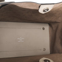 Louis Vuitton Galet Monogram Mahina Hina MM Handbag av
