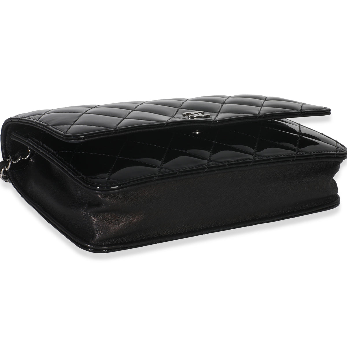 Black Quilted Patent Classic Wallet On Chain