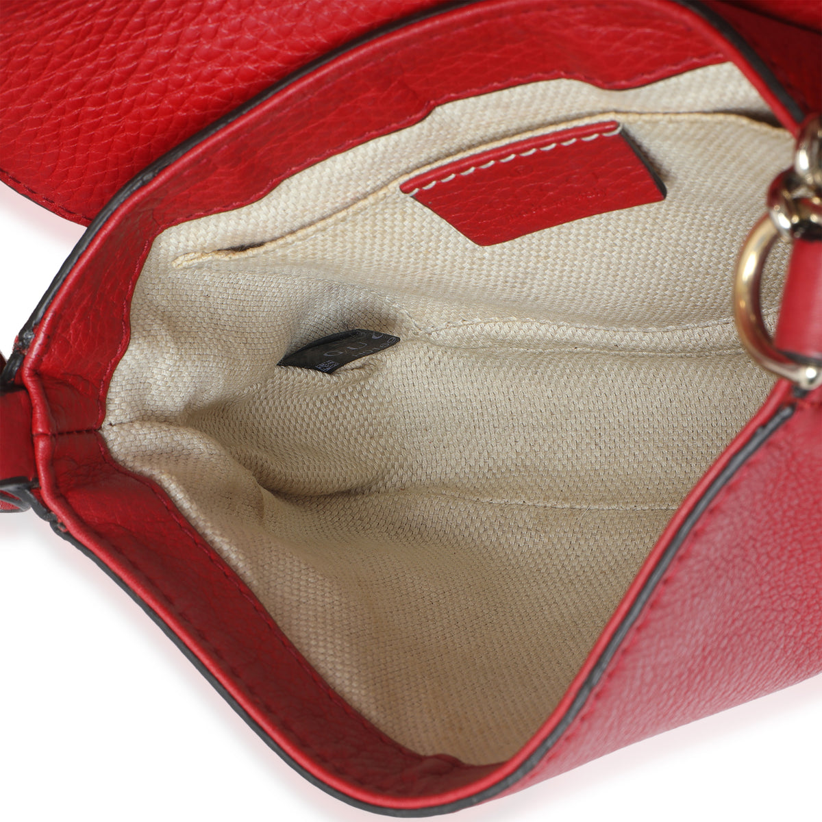 Gucci Red Pebbled Calfskin Interlocking G Small Soho Flap Bag Handbag ad1