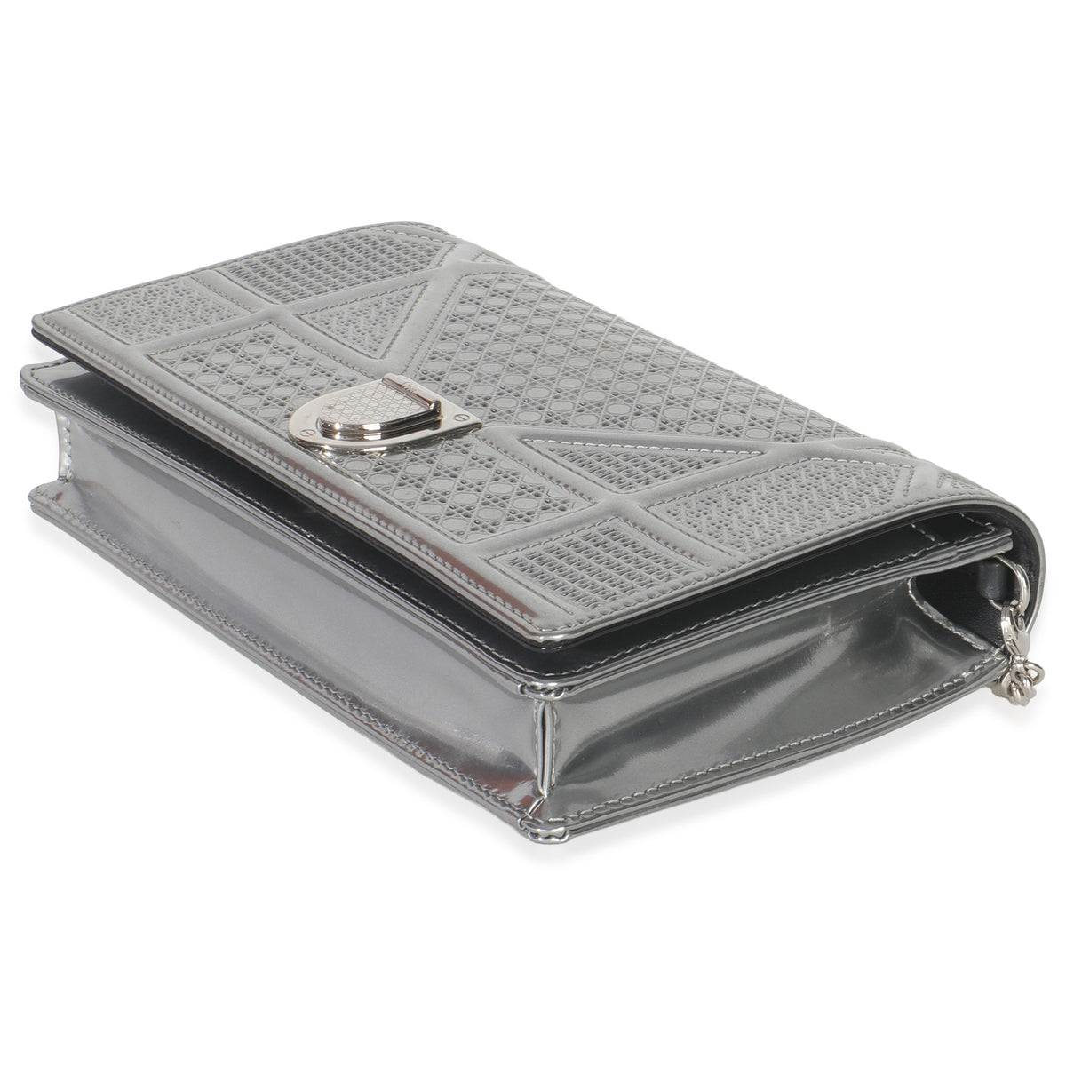 Christian Dior Silver Microcannage Calfskin Diorama Wallet On Chain Handbag box
