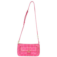 Louis Vuitton Fuchsia Monogram Canvas Fall For You Maxi Multi Pochette Accessoir Handbag av