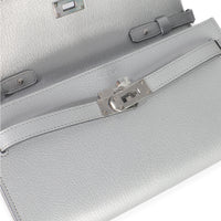 Argent Metallic Chevre Chamkilight Kelly Wallet To Go PHW