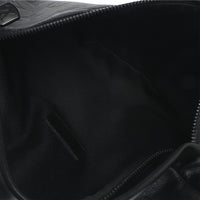 Louis Vuitton Black Monogram Shadow Discovery Bumbag Handbag av