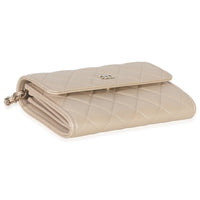 Chanel Beige Iridescent Quilted Lambskin Paris Hamburg Pearl Clutch With Chain Handbag clasp
