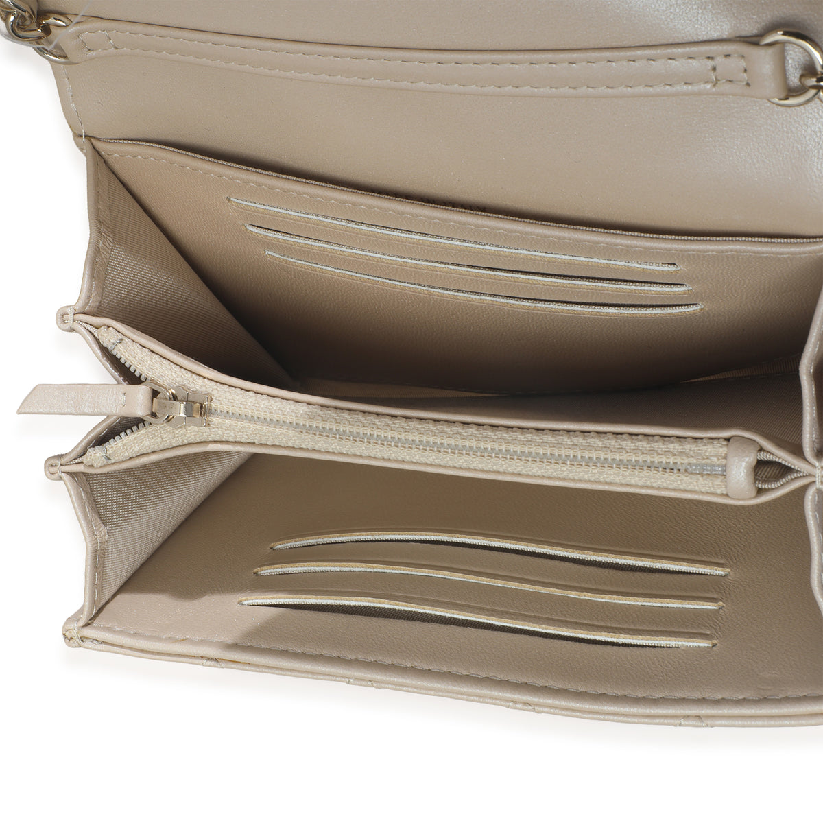 Beige Iridescent Quilted Lambskin Paris Hamburg Pearl Clutch With Chain