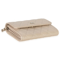 Beige Iridescent Quilted Lambskin Paris Hamburg Pearl Clutch With Chain