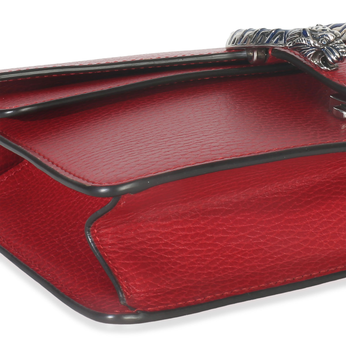 Gucci Red Pebbled Calfskin Small Dionysus Shoulder Bag Handbag clasp