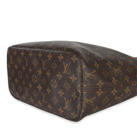 Louis Vuitton Monogram Canvas Neverfull MM Handbag clasp