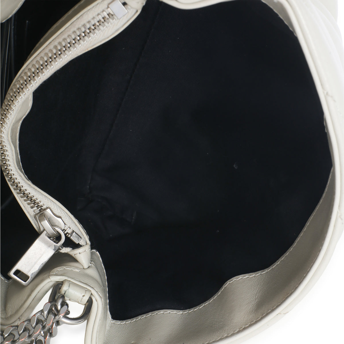Saint Laurent Beige Quilted Calfskin Small Loulou Bag Handbag av