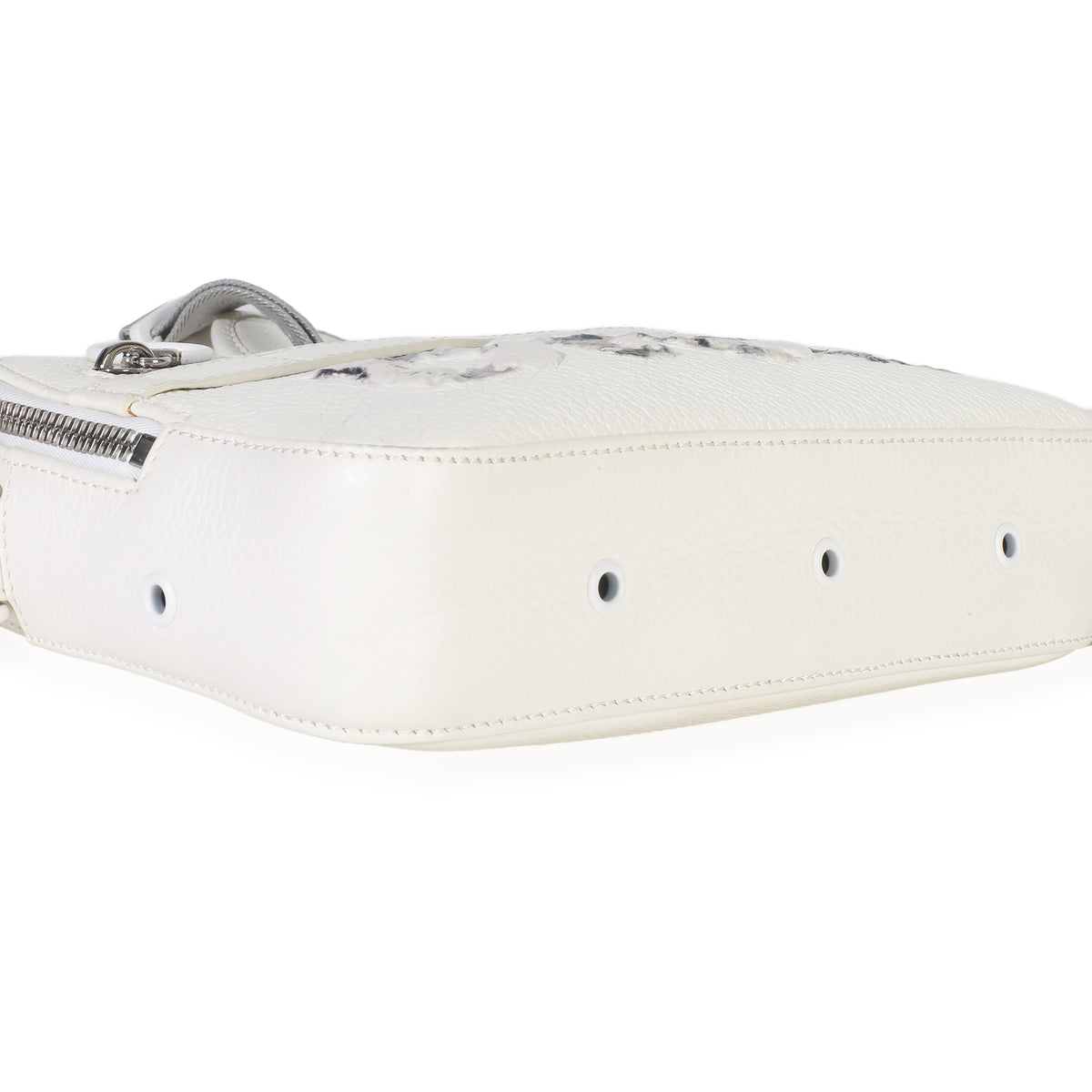 Christian Dior X DANIEL ARSHAM White Grained Calfskin Safari Messenger Handbag clasp