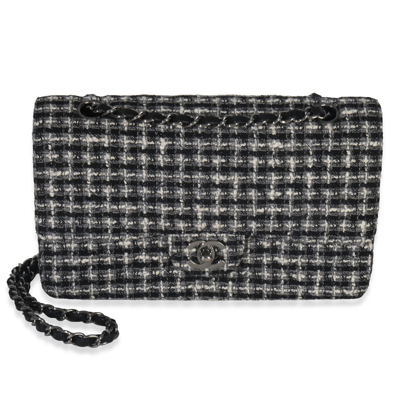 Chanel Black White Tweed Quilted Medium Classic Double Flap Handbag fv