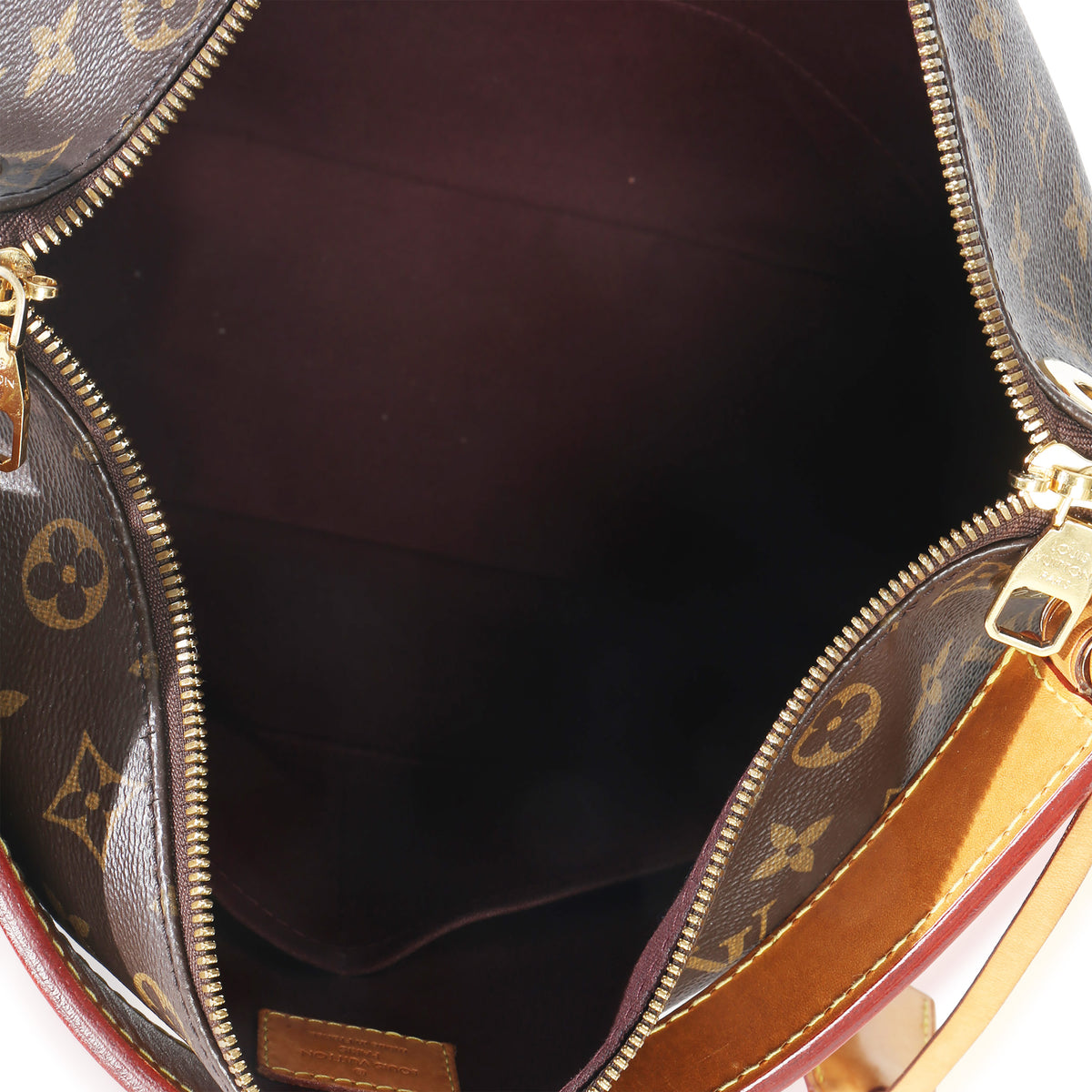 Louis Vuitton Monogram Canvas Berri PM Handbag av