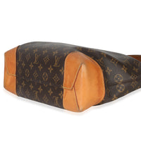 Louis Vuitton Monogram Canvas Berri PM Handbag clasp