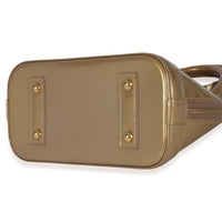Louis Vuitton Beige Poudre Monogram Vernis Alma BB Handbag clasp