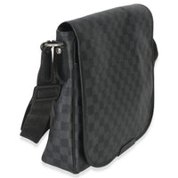 Louis Vuitton Damier Graphite Daniel Messenger MM Handbag pv