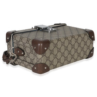 Gucci Beige GG Supreme Monogram Globe Trotter Beauty Case Handbag clasp
