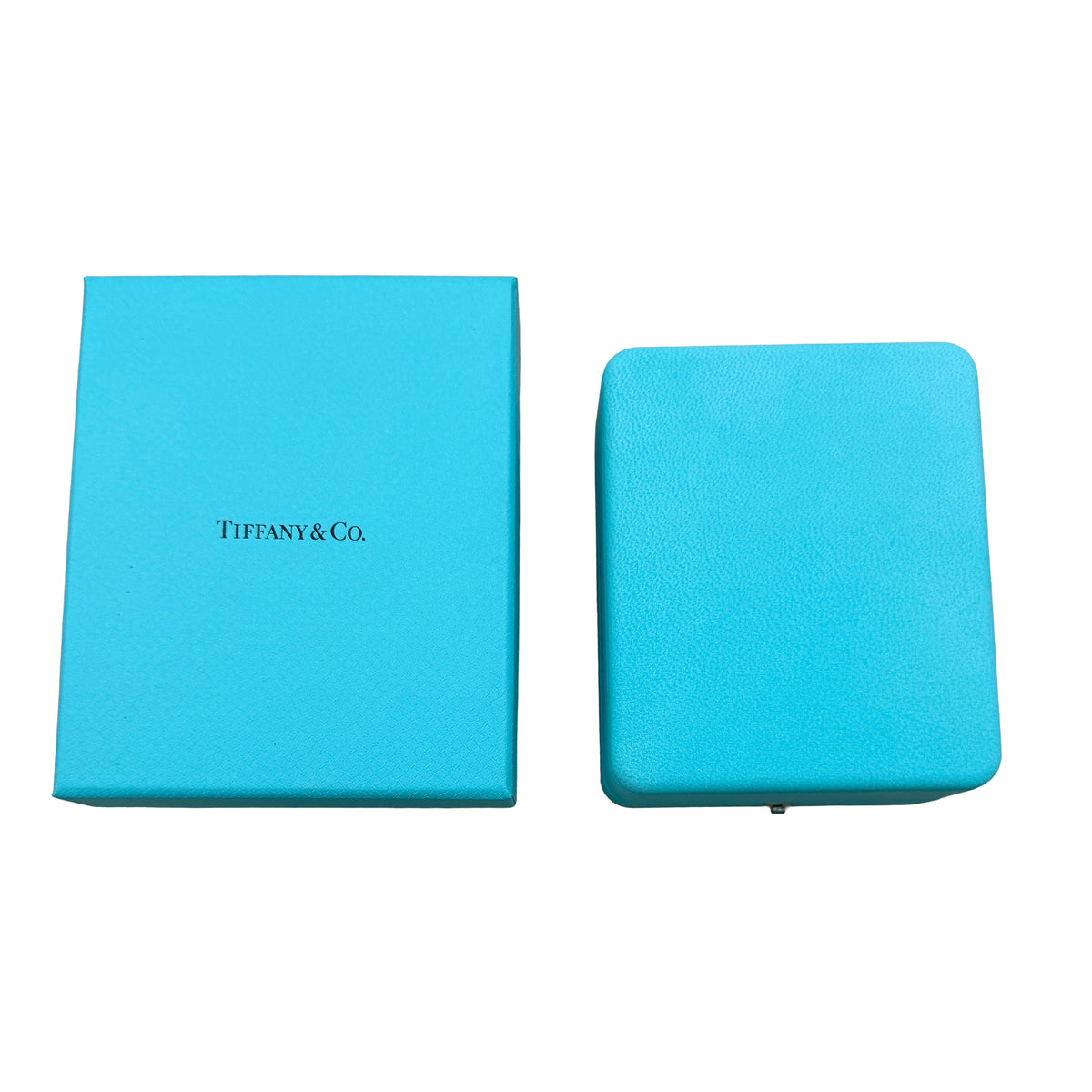 Tiffany & Co. White Gold Diamond Tiffany T T1 Circle Pendant box