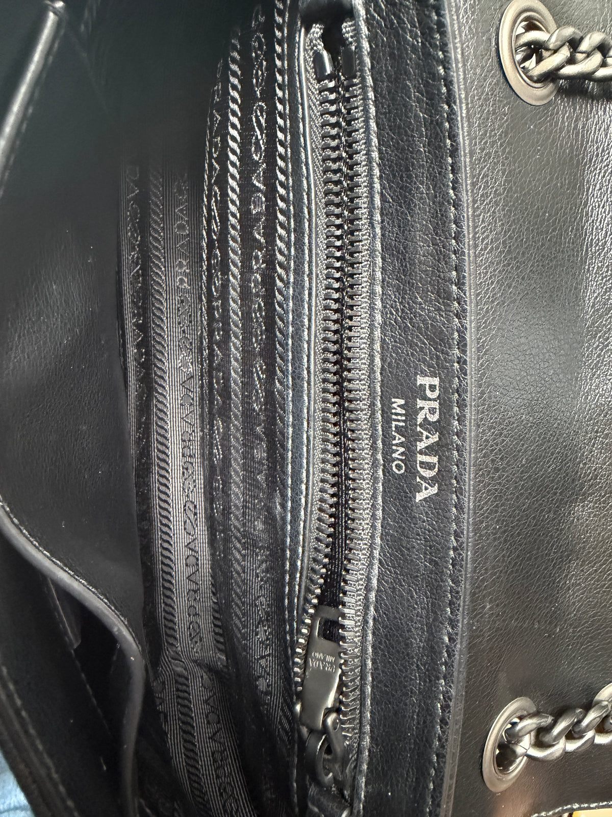 Prada Black Pink Calfskin Glace Studded Chain Flap Handbag ad1