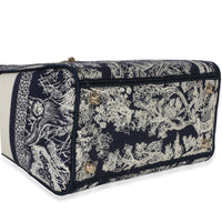 Christian Dior Navy Canvas Toile De Jouy Embroidered Medium Lady D Lite Handbag 7