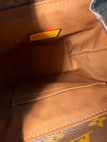 Louis Vuitton Monogram Canvas Legacy Milk Box Bag Handbag ad3