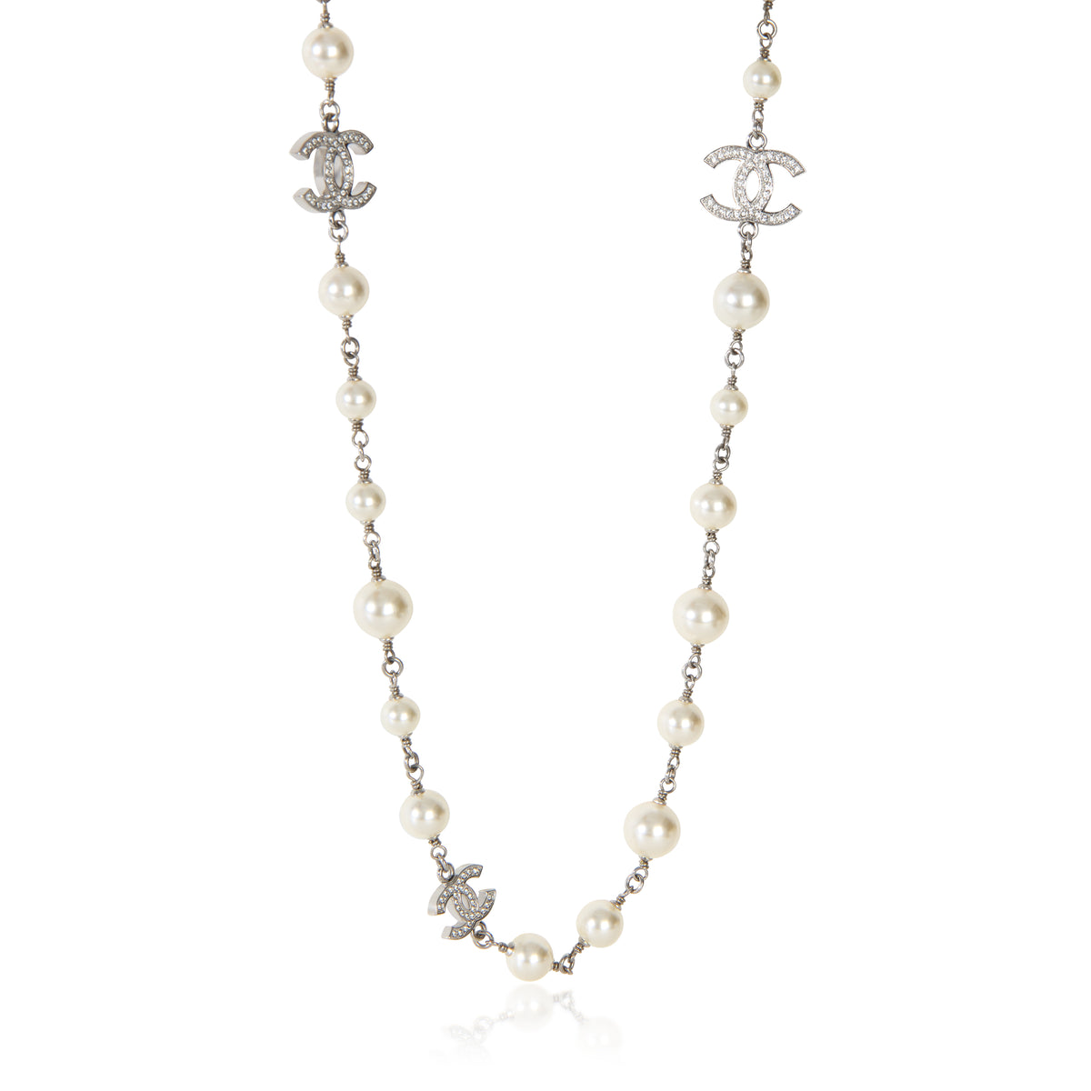 Chanel 2023 Faux Pearl & Strass CC Station Necklace fv